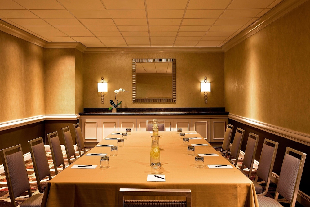 Sheraton New York Times Square Hotel — Restaurant & bars in New York City, New York State