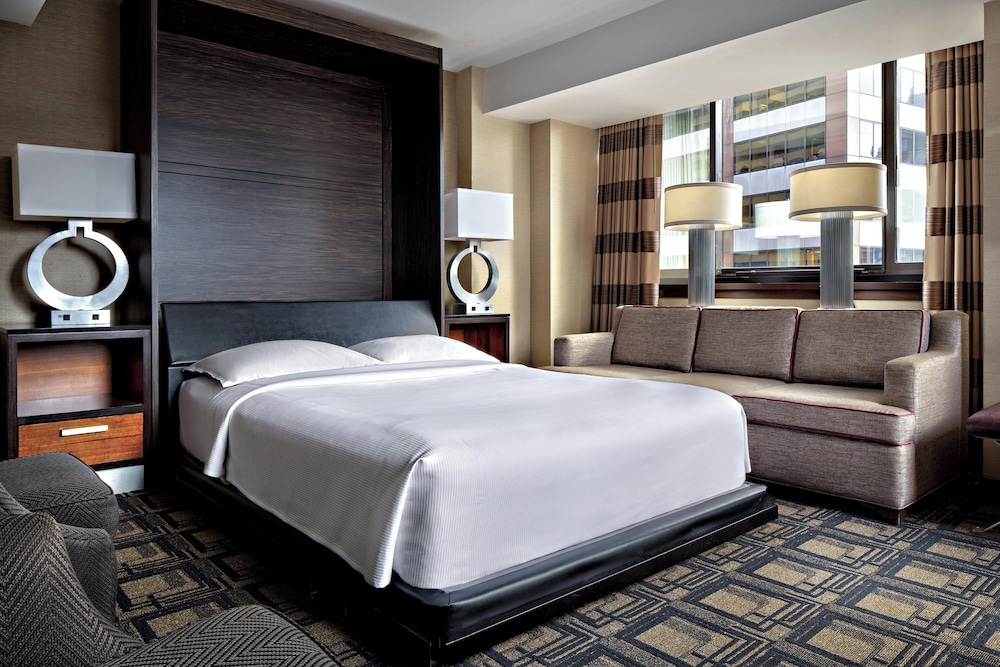 Sheraton New York Times Square Hotel — Hotel rooms in New York City, New York State