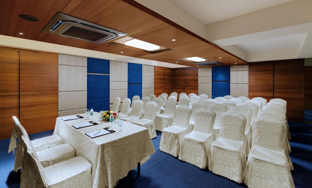 The Fern Kadamba Hotel & Spa Goa, Panjim, Series by Marriott — Hotel building in Divar Island, Goa