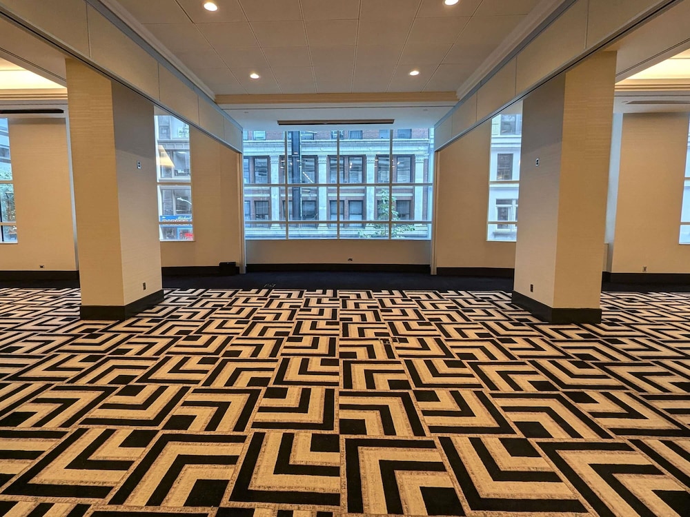 Sofitel New York — Hotel building in New York City, New York State