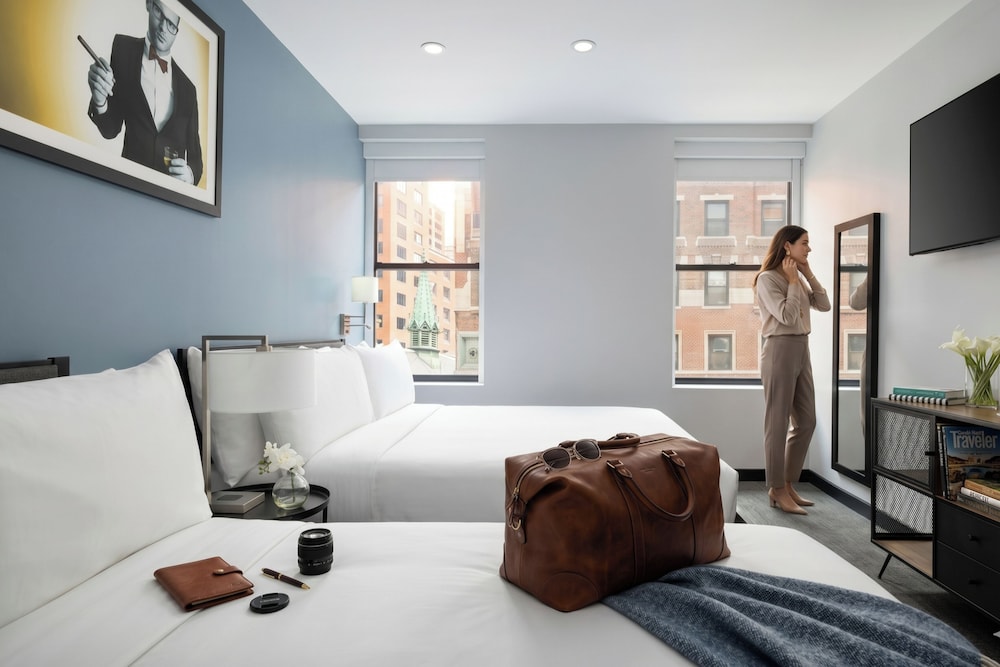 OYO Times Square — Hotel rooms in New York City, New York State