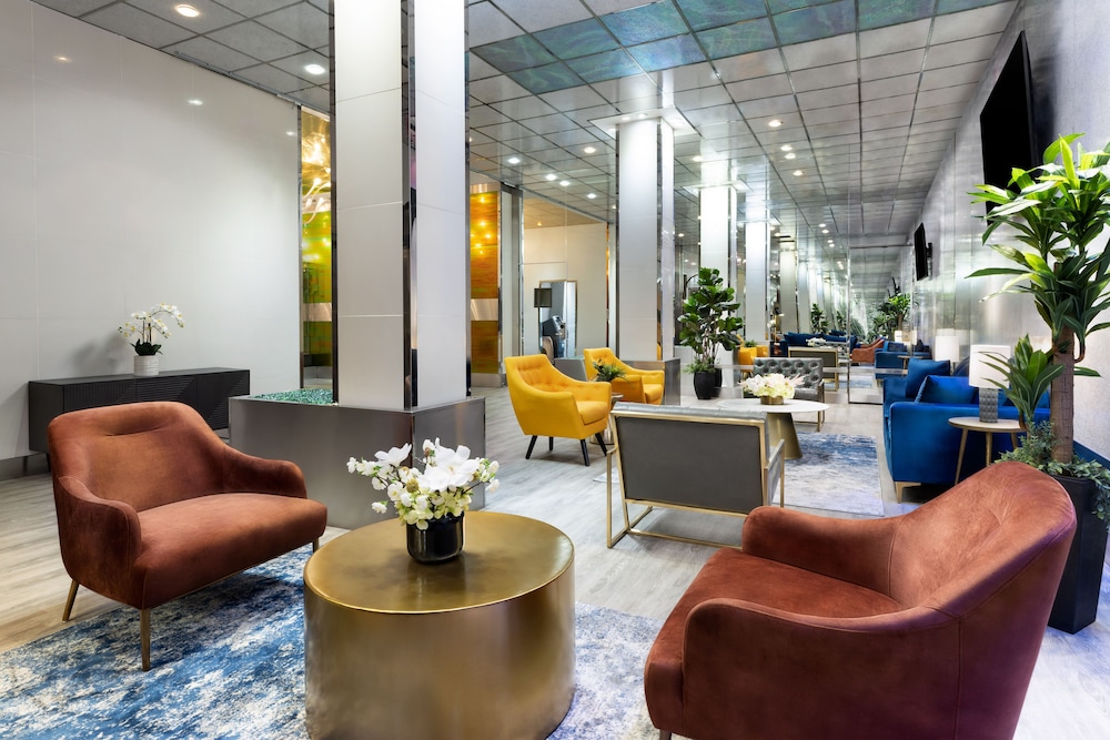 OYO Times Square — Restaurant & bars in New York City, New York State