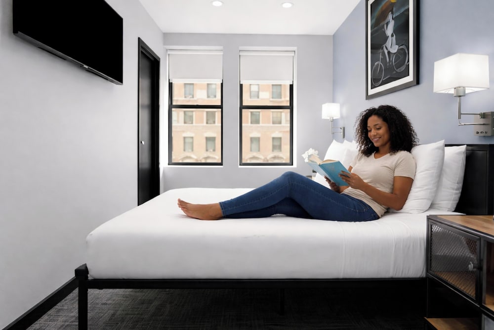 OYO Times Square — Hotel rooms in New York City, New York State