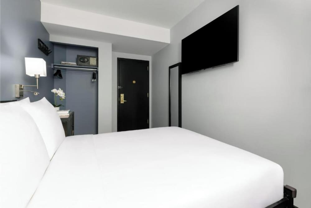 OYO Times Square — Hotel rooms in New York City, New York State