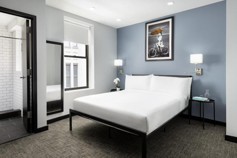 OYO Times Square — Hotel rooms in New York City, New York State