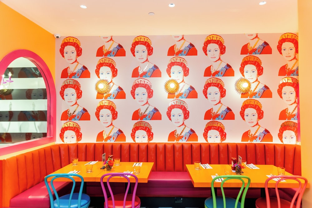 OYO Times Square — Restaurant & bars in New York City, New York State