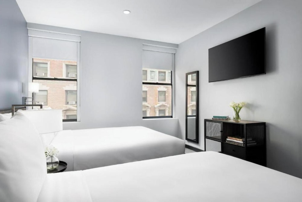 OYO Times Square — Hotel rooms in New York City, New York State