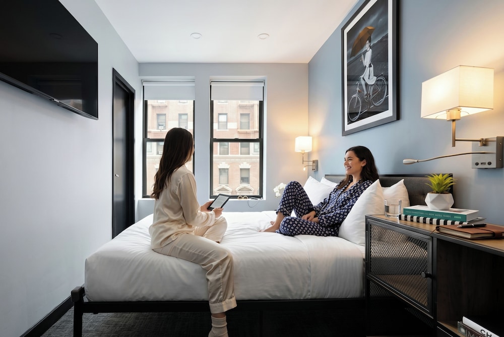 OYO Times Square — Hotel rooms in New York City, New York State