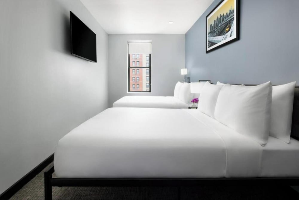 OYO Times Square — Hotel rooms in New York City, New York State