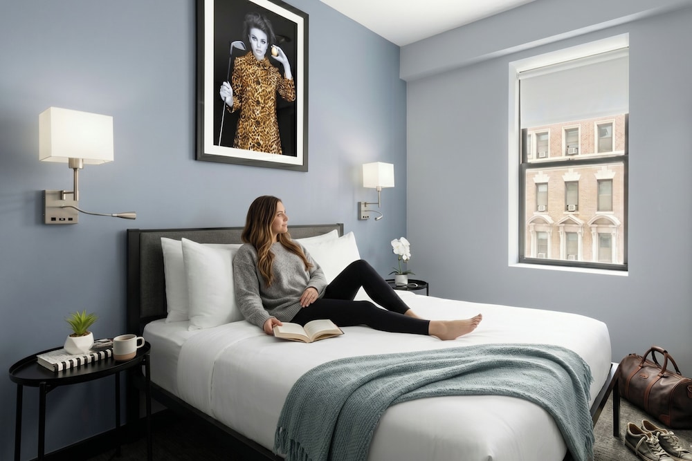 OYO Times Square — Hotel rooms in New York City, New York State