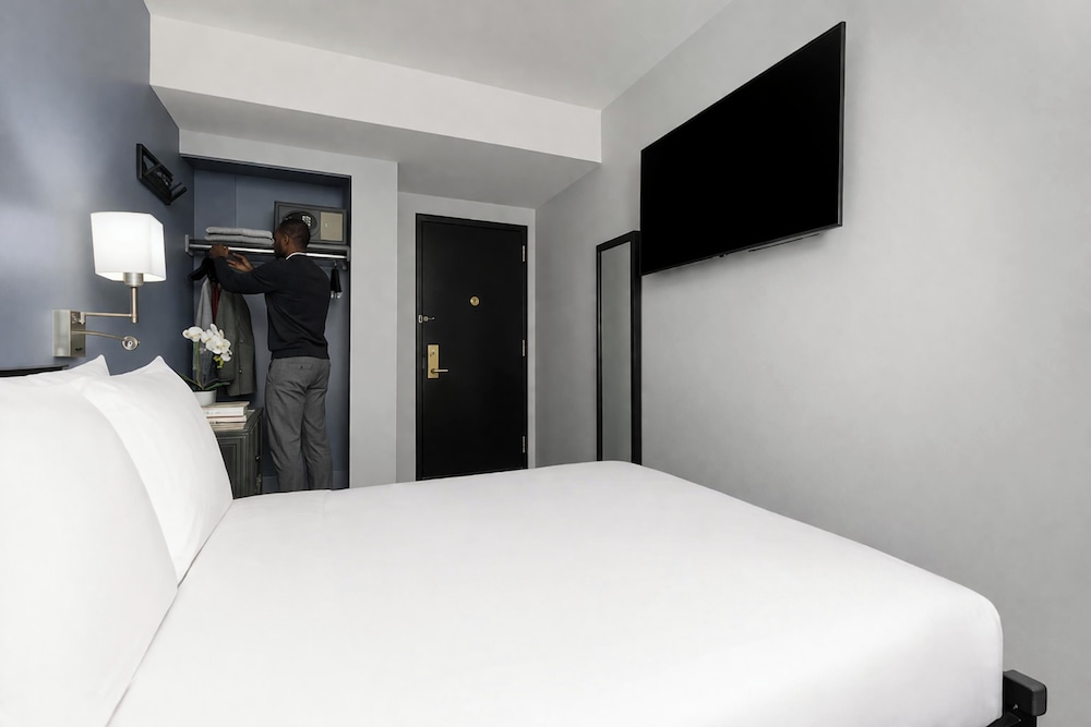 OYO Times Square — Hotel rooms in New York City, New York State