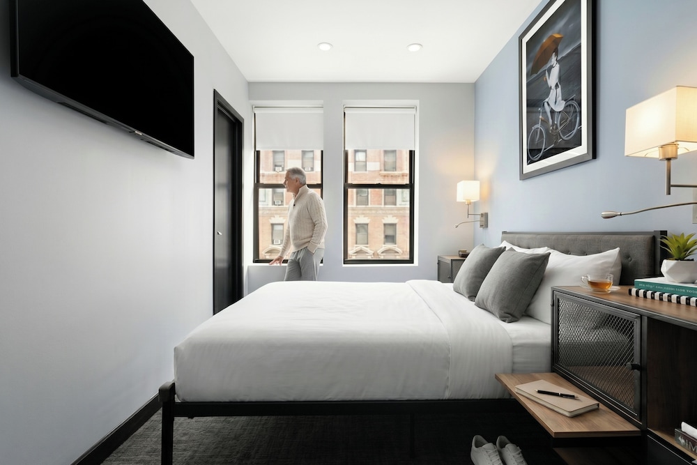 OYO Times Square — Hotel rooms in New York City, New York State