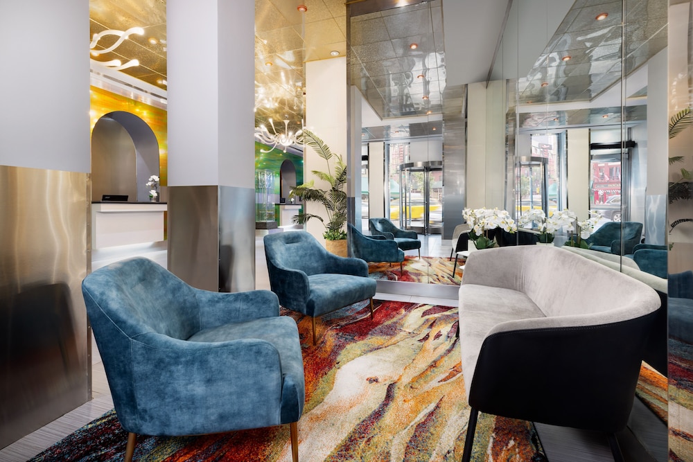 OYO Times Square — Hotel building in New York City, New York State