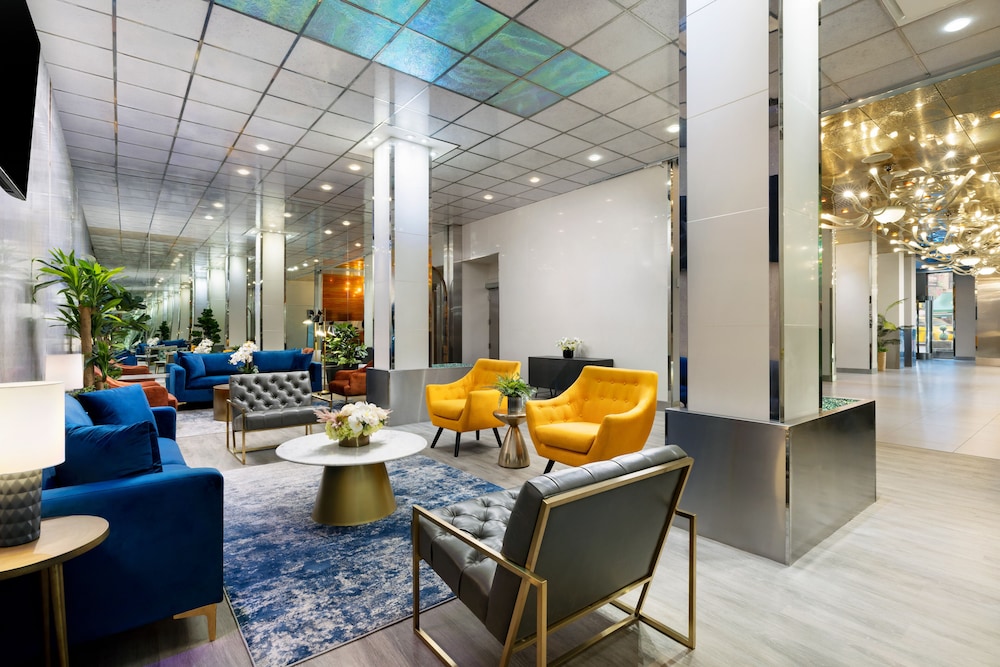 OYO Times Square — Hotel building in New York City, New York State