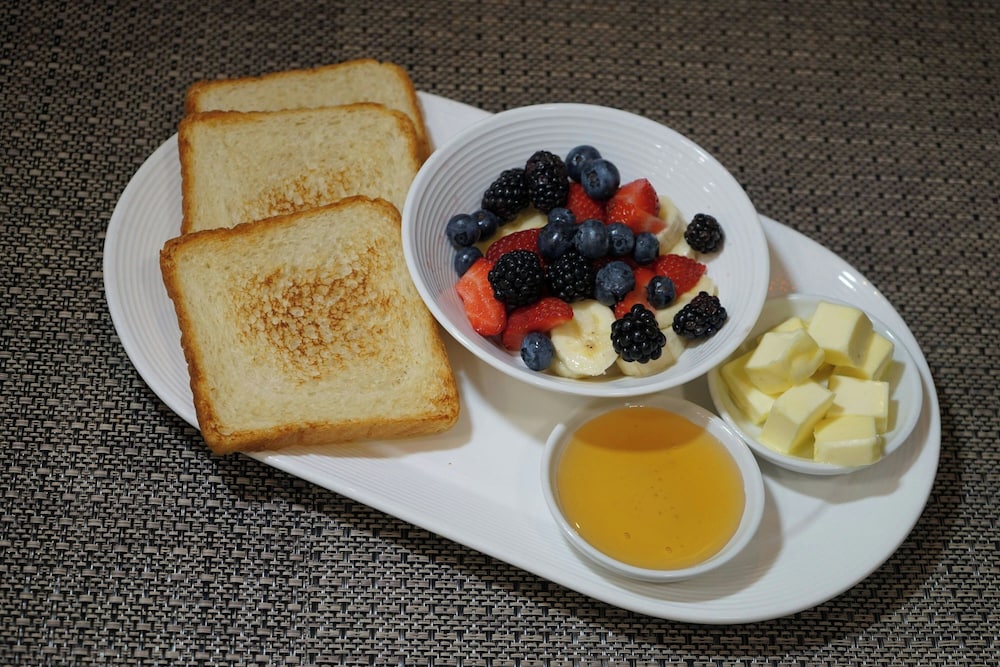 Delta Hotels by Marriott New York Times Square — Restaurant & bars in New York City, New York State