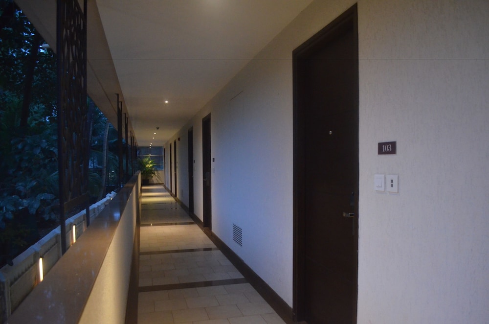 Lemon Tree Hotel Candolim Goa — Hotel building in Candolim, Goa
