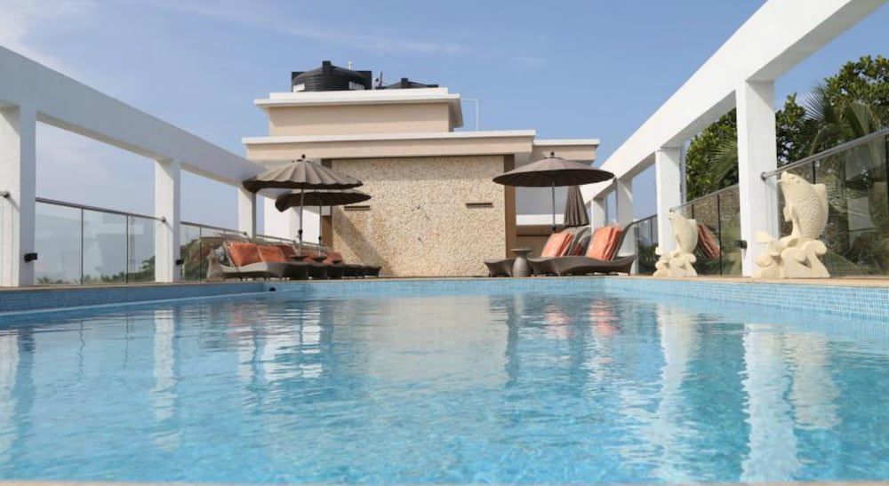 Lemon Tree Hotel Candolim Goa image