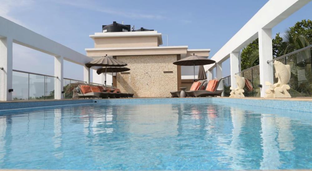 Lemon Tree Hotel Candolim Goa — Main photo in Candolim, Goa