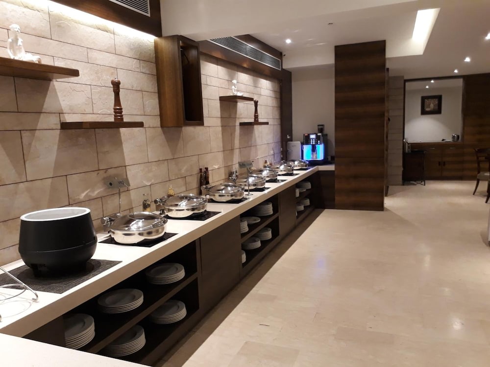 Lemon Tree Hotel Candolim Goa — Restaurant & bars in Candolim, Goa