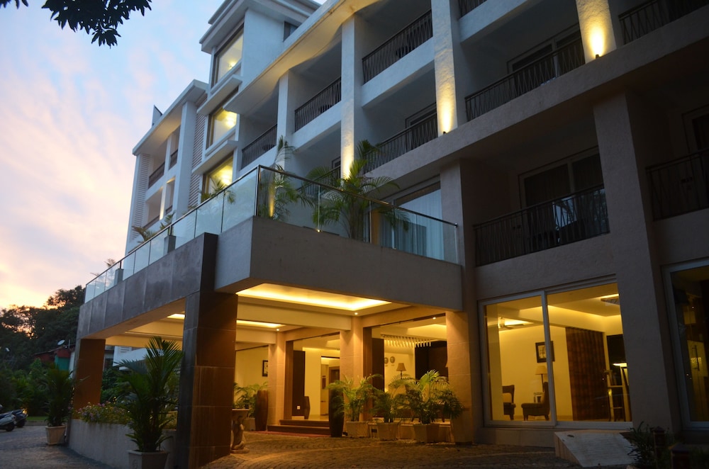 Lemon Tree Hotel Candolim Goa — Hotel building in Candolim, Goa