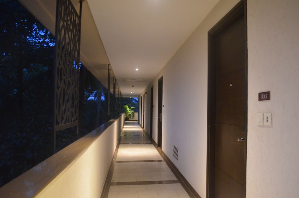 Lemon Tree Hotel Candolim Goa — Hotel building in Candolim, Goa