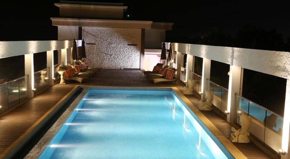 Lemon Tree Hotel Candolim Goa — Swimming pool in Candolim, Goa