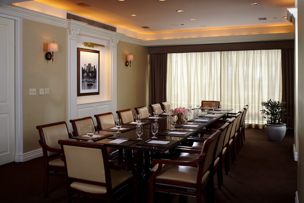 Trump International Hotel & Tower New York — Restaurant & bars in New York City, New York State