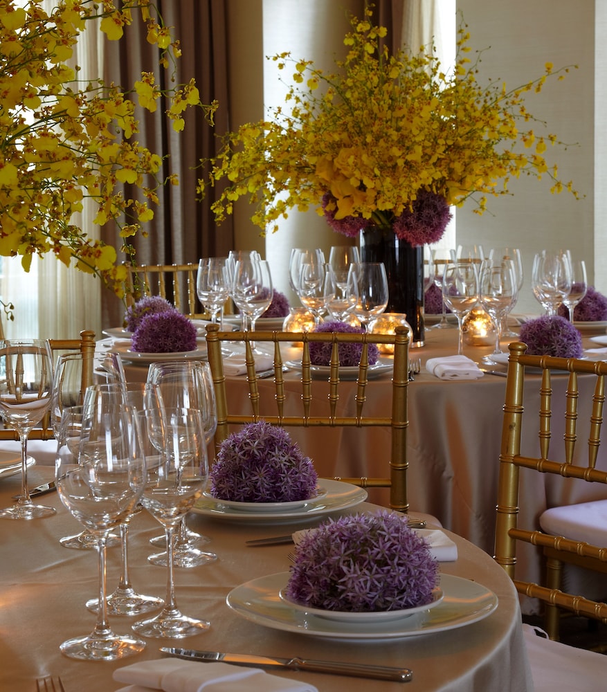 Trump International Hotel & Tower New York — Restaurant & bars in New York City, New York State