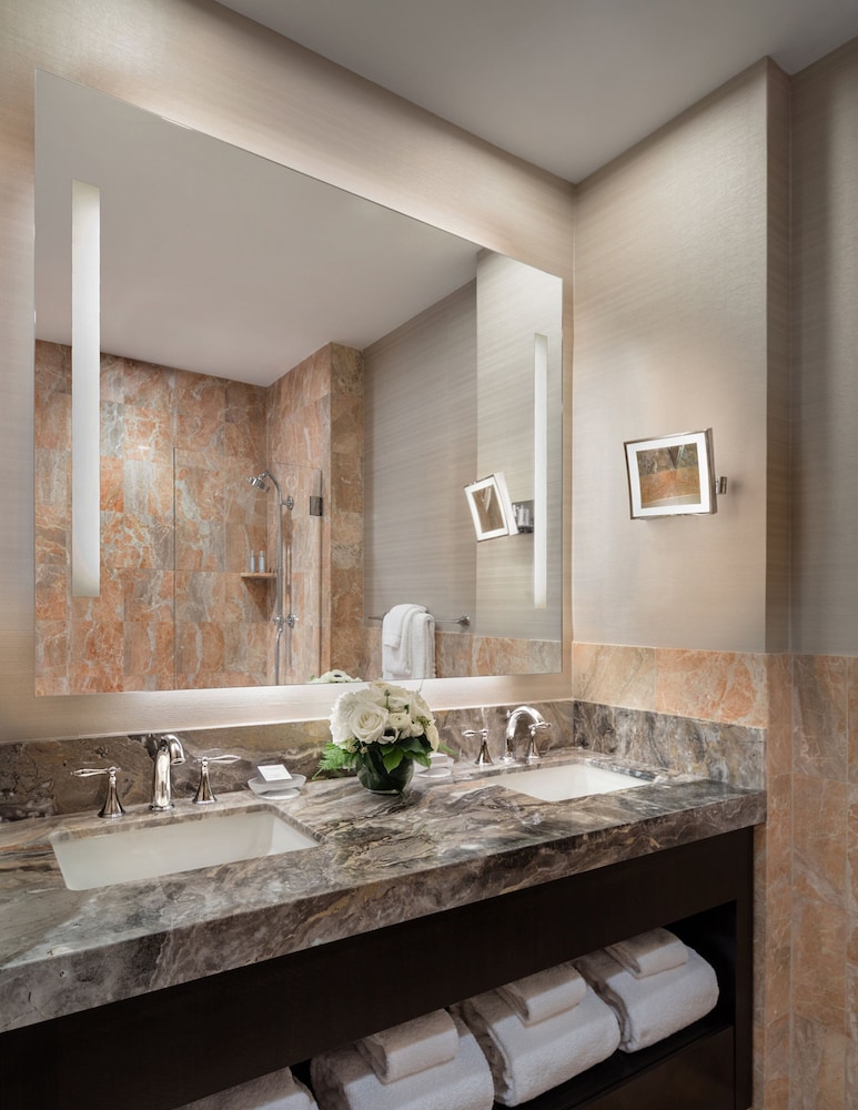 Trump International Hotel & Tower New York — Hotel rooms in New York City, New York State