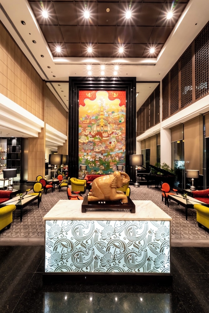 Century Park Hotel — Restaurant & bars in Bangkok, Bangkok