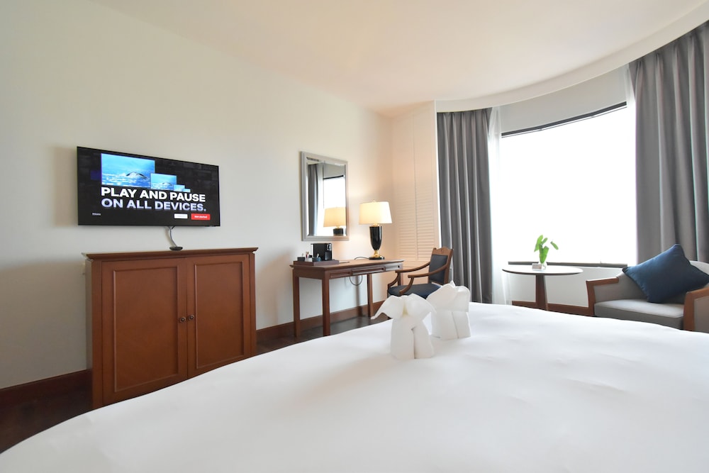 Century Park Hotel — Hotel rooms in Bangkok, Bangkok