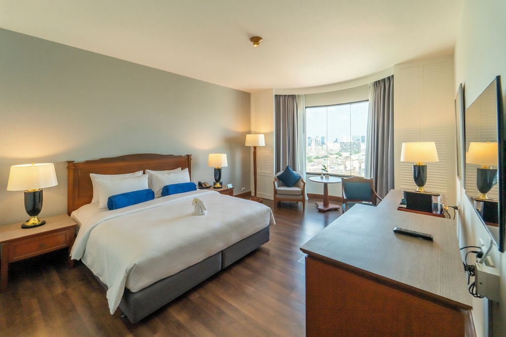 Century Park Hotel — Hotel rooms in Bangkok, Bangkok