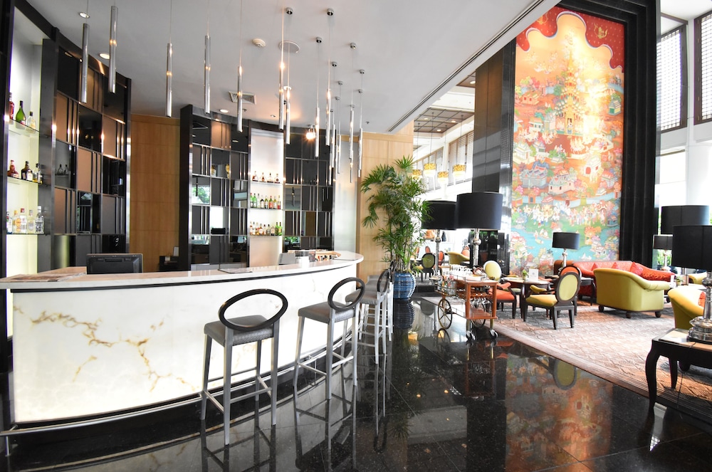 Century Park Hotel — Restaurant & bars in Bangkok, Bangkok
