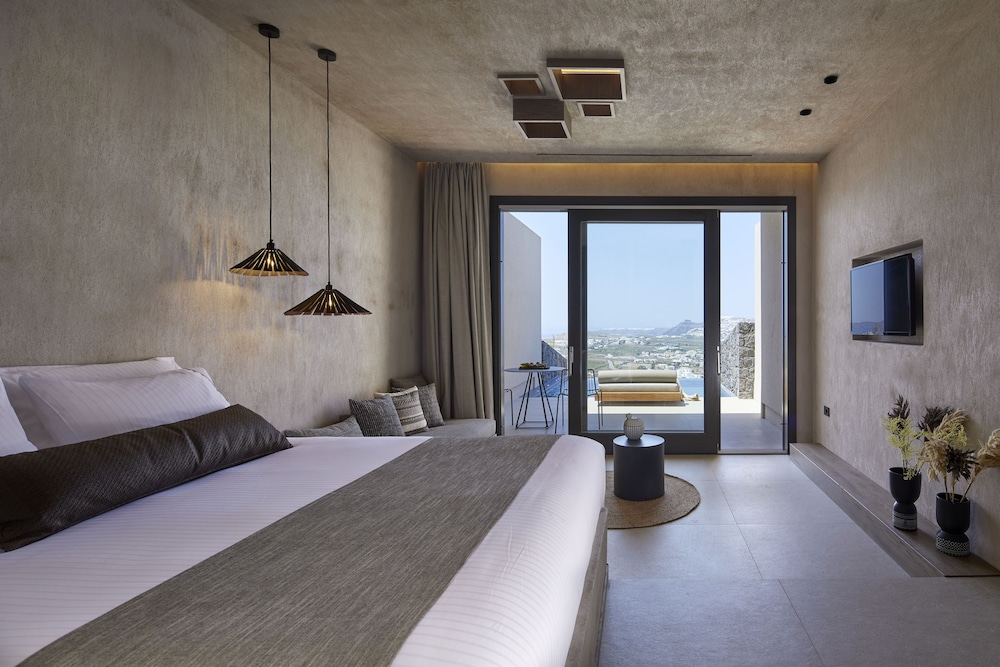 North Santorini - A Luxury Spa Hotel — Hotel rooms in Pyrgos Kallistis, South Aegean