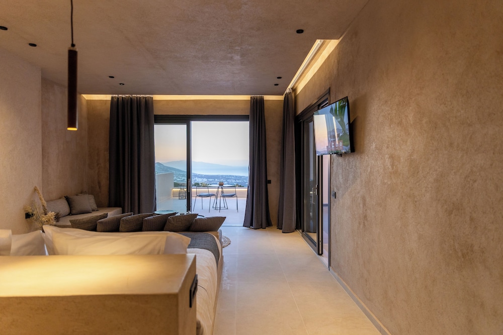 North Santorini - A Luxury Spa Hotel — Hotel rooms in Pyrgos Kallistis, South Aegean