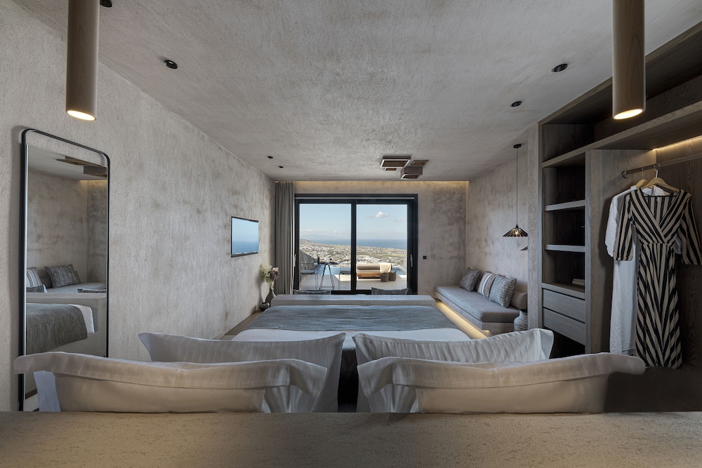 North Santorini - A Luxury Spa Hotel — Hotel rooms in Pyrgos Kallistis, South Aegean