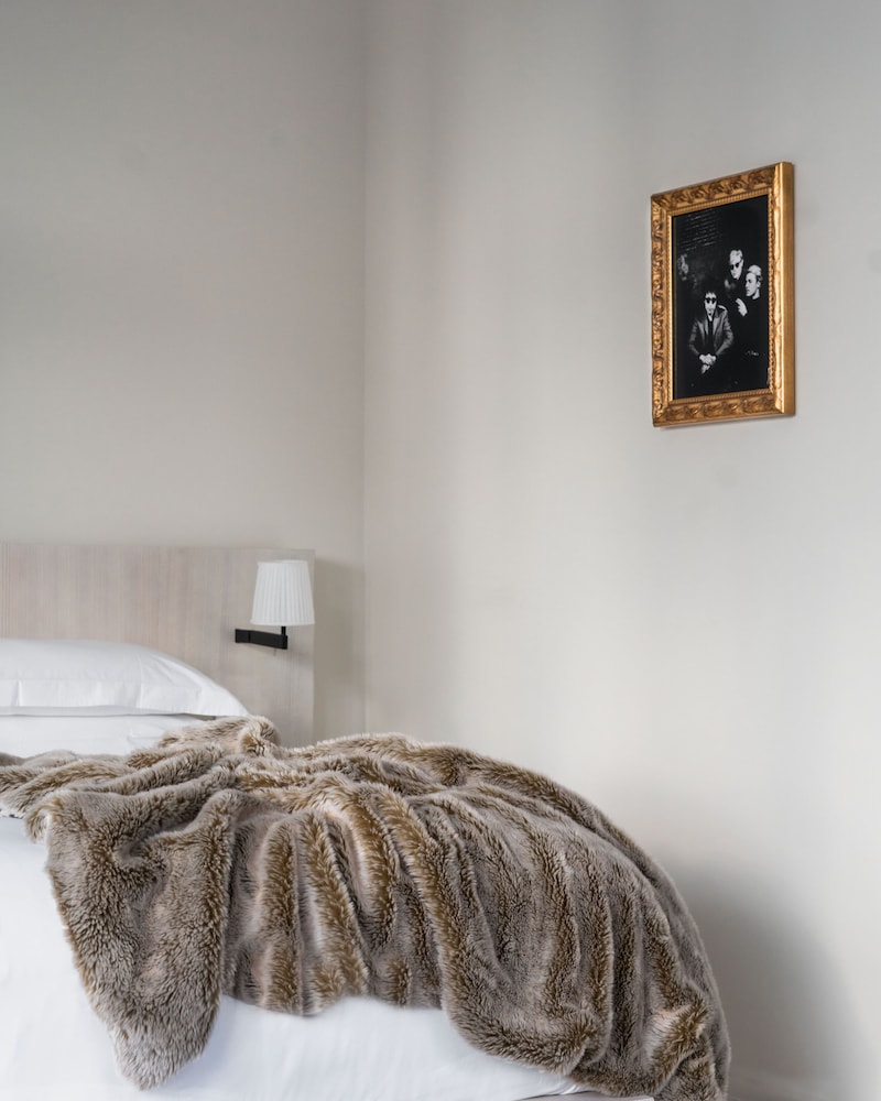 The Times Square EDITION — Hotel rooms in New York City, New York State