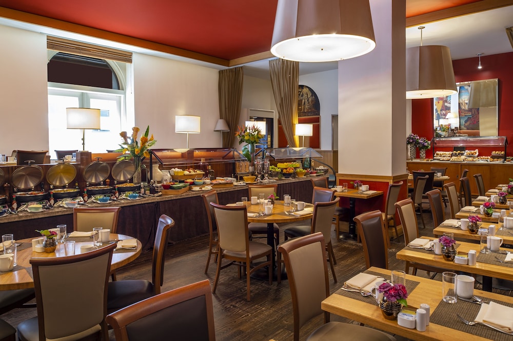 Warwick New York — Restaurant & bars in New York City, New York State