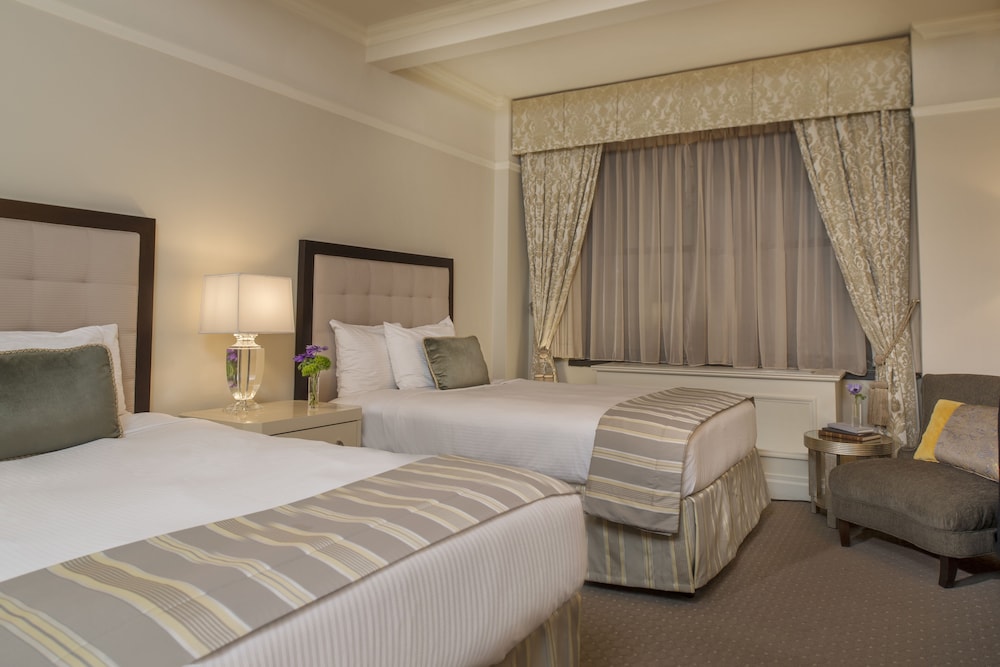 Warwick New York — Hotel rooms in New York City, New York State