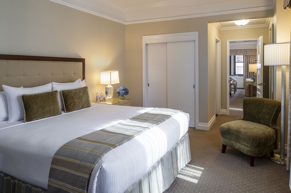 Warwick New York — Hotel rooms in New York City, New York State