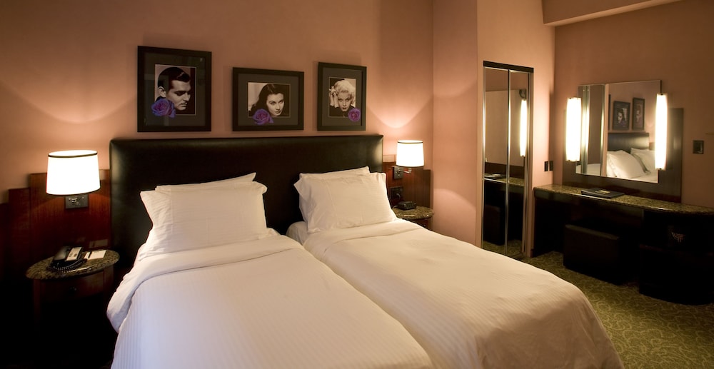 Washington Square Hotel by Library Hotel Collection — Hotel rooms in New York City, New York State