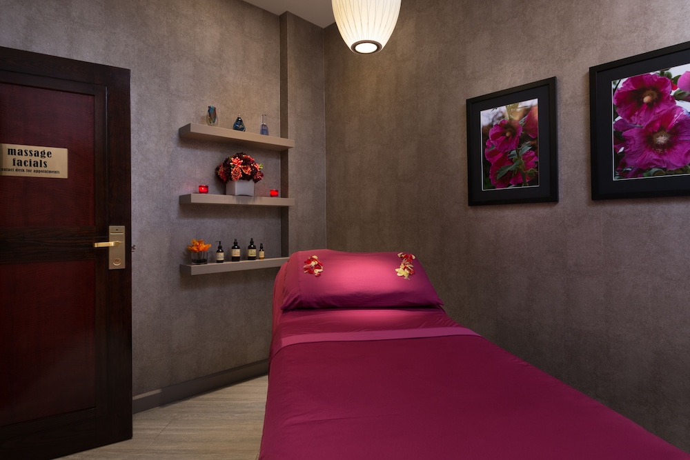 Washington Square Hotel by Library Hotel Collection — Hotel rooms in New York City, New York State