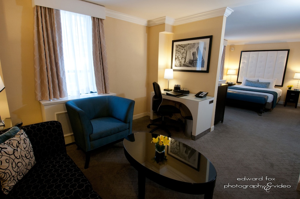 Warwick Allerton - Chicago — Hotel rooms in Chicago, Illinois