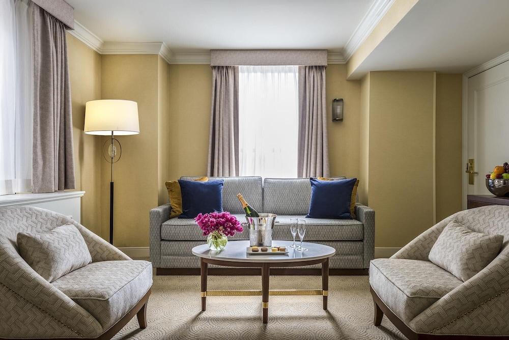 Warwick Allerton - Chicago — Hotel rooms in Chicago, Illinois