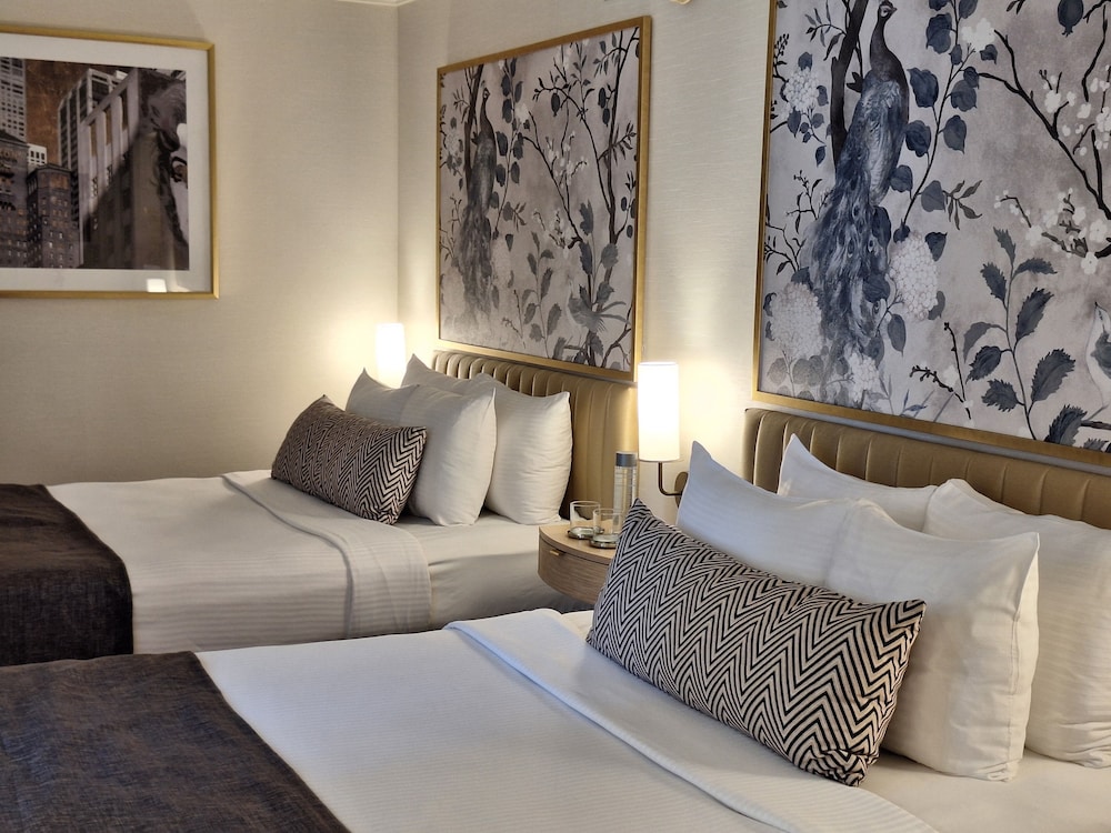Warwick Allerton - Chicago — Hotel rooms in Chicago, Illinois