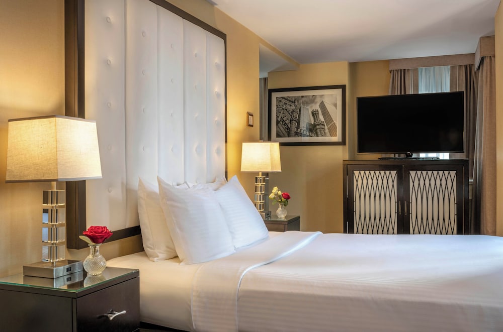 Warwick Allerton - Chicago — Hotel rooms in Chicago, Illinois