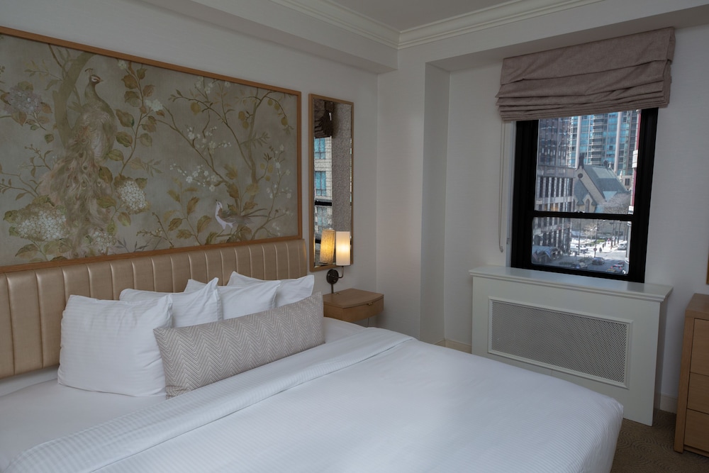 Warwick Allerton - Chicago — Hotel rooms in Chicago, Illinois