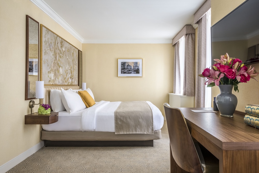 Warwick Allerton - Chicago — Hotel rooms in Chicago, Illinois