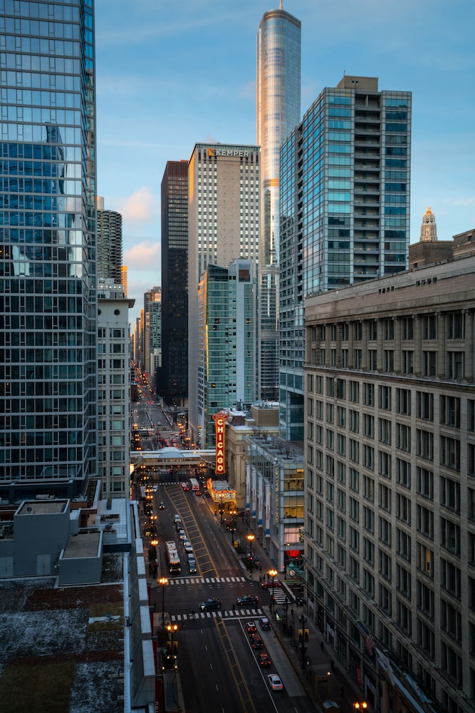 Staypineapple, An Iconic Hotel, The Loop — Attractions in the area in Chicago, Illinois