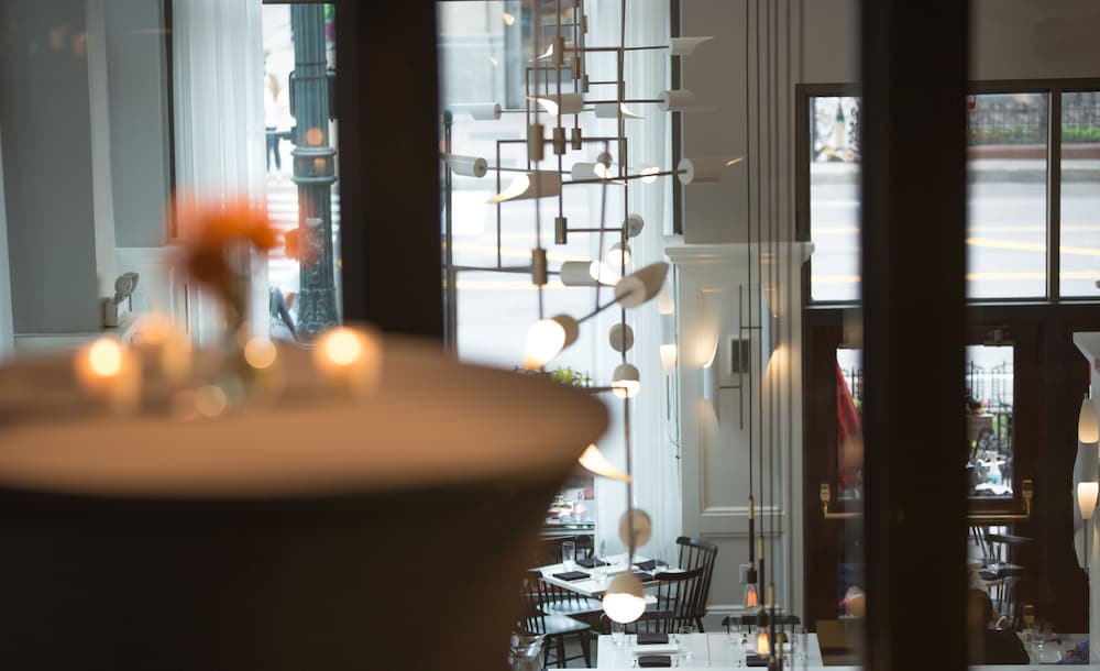 Staypineapple, An Iconic Hotel, The Loop — Restaurant & bars in Chicago, Illinois